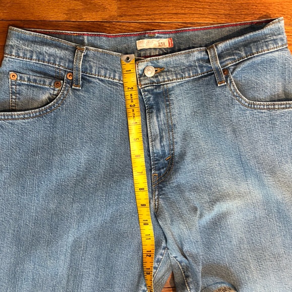 Levi’s 551 Relaxed Boot Cut Women's 12S - Good Condition - Picture 5 of 7